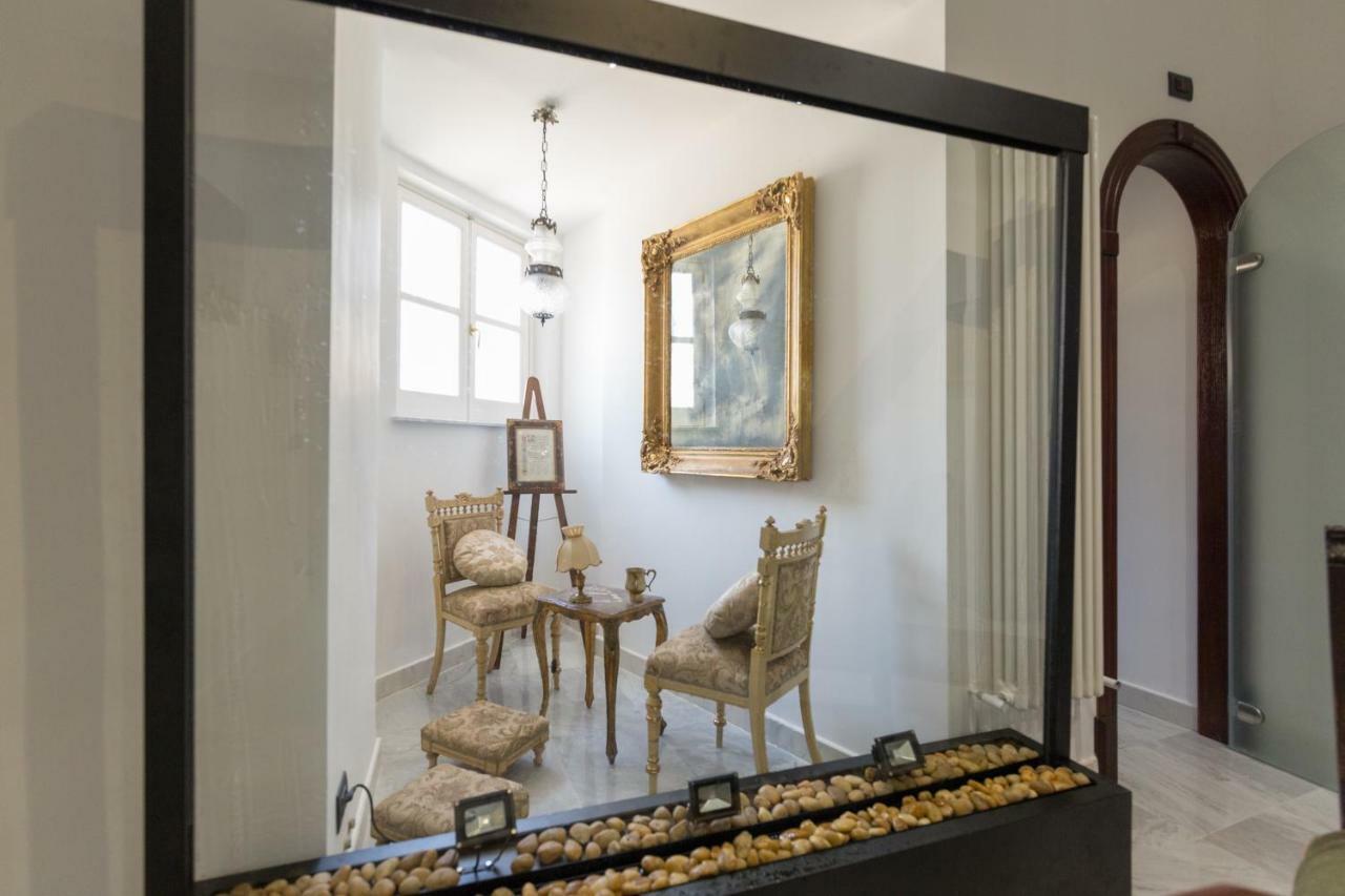 Palazzo Doria D'Angri Suites ナポリ エクステリア 写真