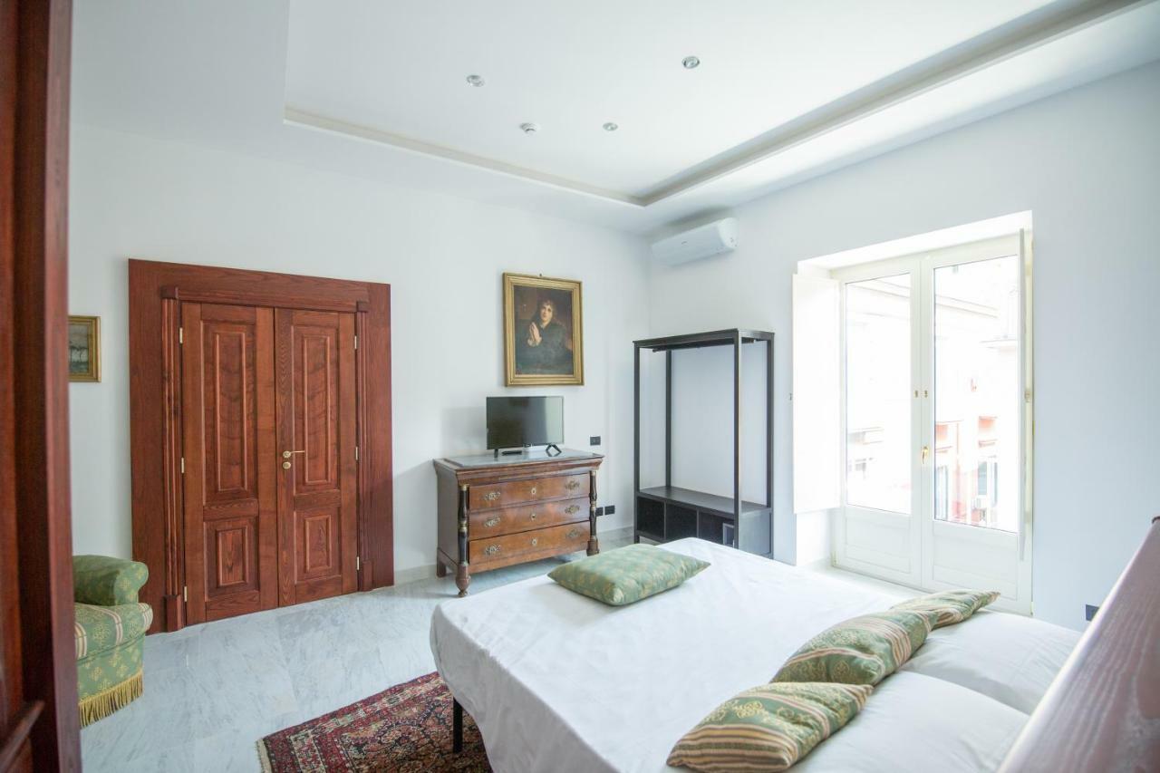 Palazzo Doria D'Angri Suites ナポリ エクステリア 写真
